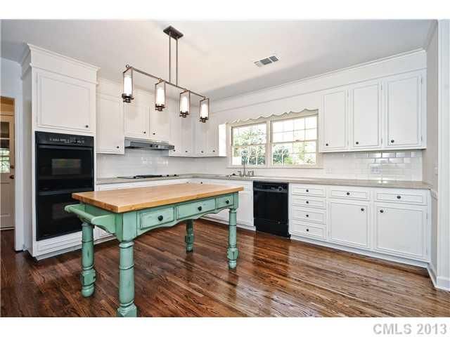 6601 Rocky Falls Rd, Charlotte, NC 28211