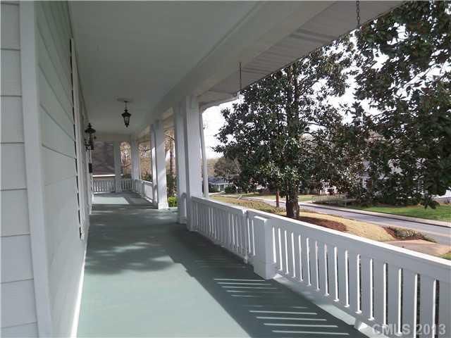 156 Eighth Ave, Cramerton, NC 28032