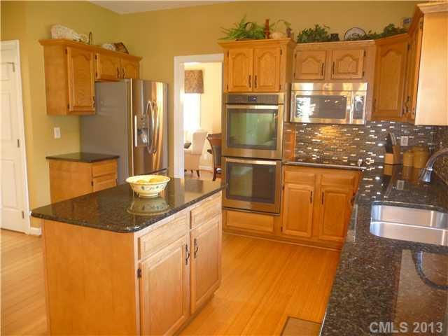 12537 Rolling Rock Ct, Charlotte, NC 28215