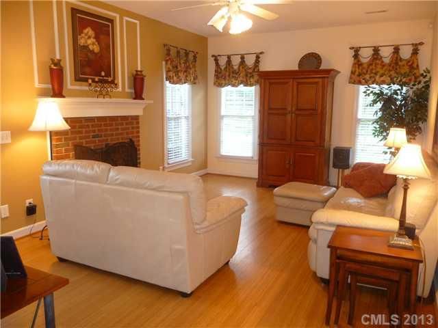 12537 Rolling Rock Ct, Charlotte, NC 28215