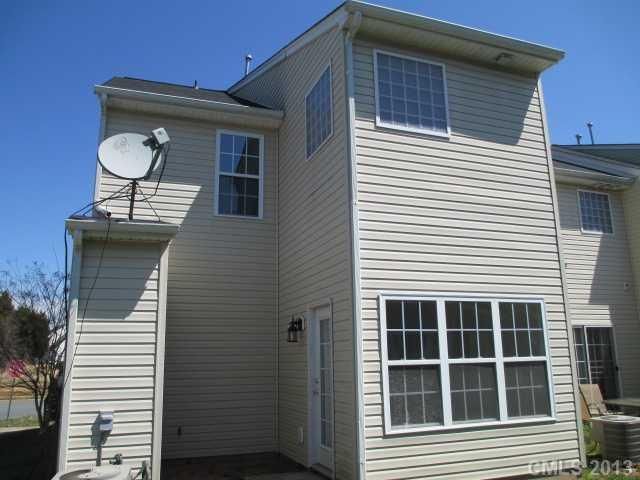 9537 Brackenview Ct #-, Charlotte, NC 28214