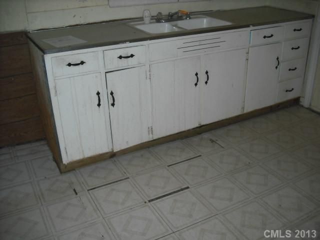 301 Thompson St, Monroe, NC 28112
