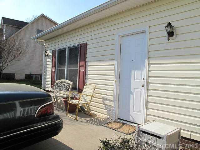 167 Stonefield Dr, Statesville, NC 28677