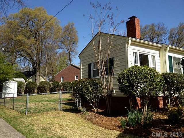 905 S South St, Gastonia, NC 28052
