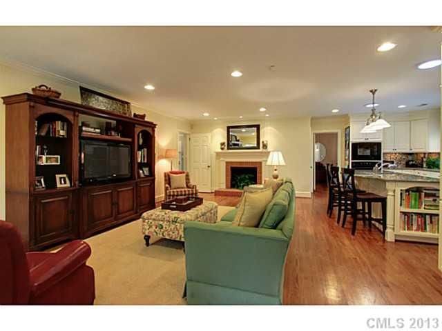 1401 Ferncliff Rd, Charlotte, NC 28211