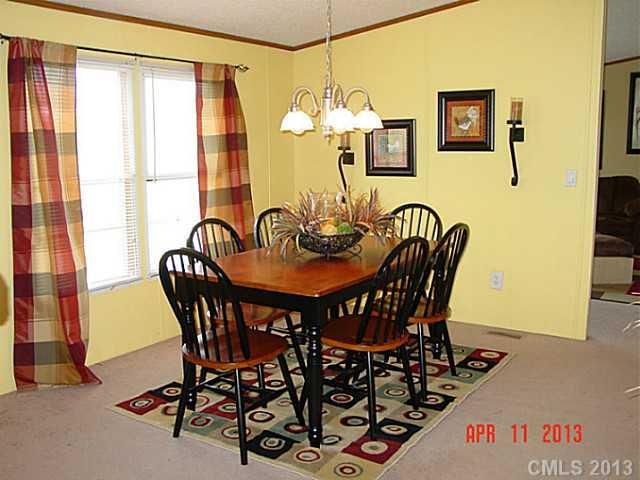 118 Tanbridge Dr, Statesville, NC 28625