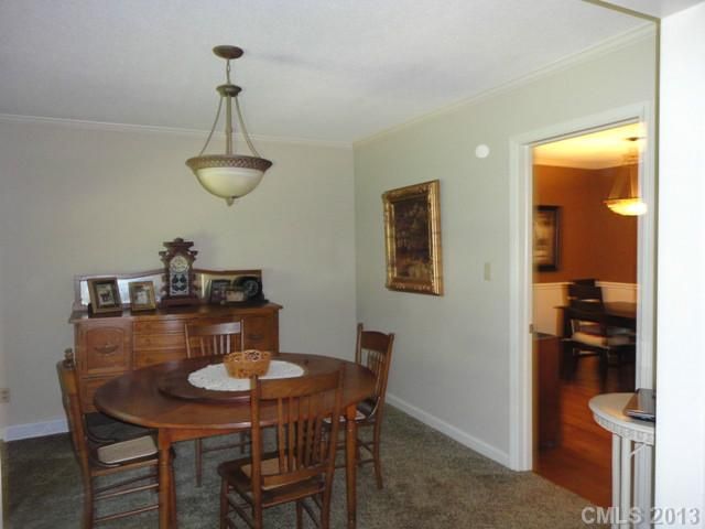 2284 Heavner Rd, Lincolnton, NC 28092