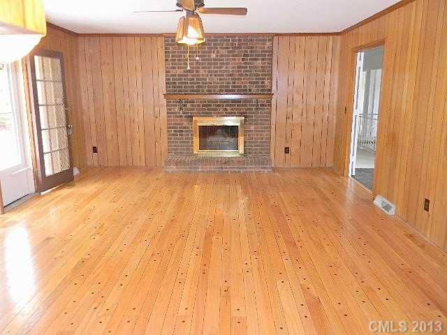 6040 Fair Valley Dr, Charlotte, NC 28226
