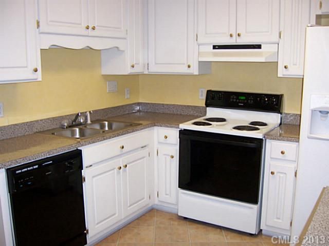 1663 Fieldcrest Cir, Rock Hill, SC 29732