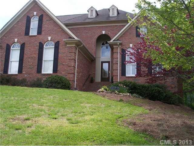 209 Sardis Pointe Dr, Matthews, NC 28105