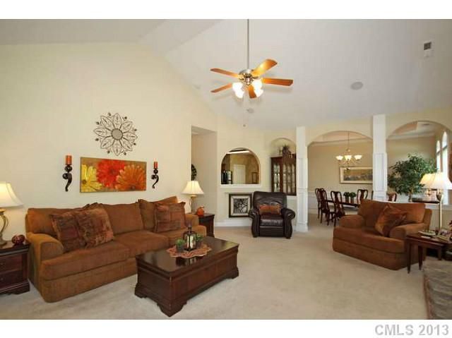 7963 Salem Springs Dr, Denver, NC 28037