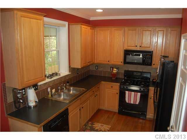 2028 Sablewood Dr, Charlotte, NC 28205