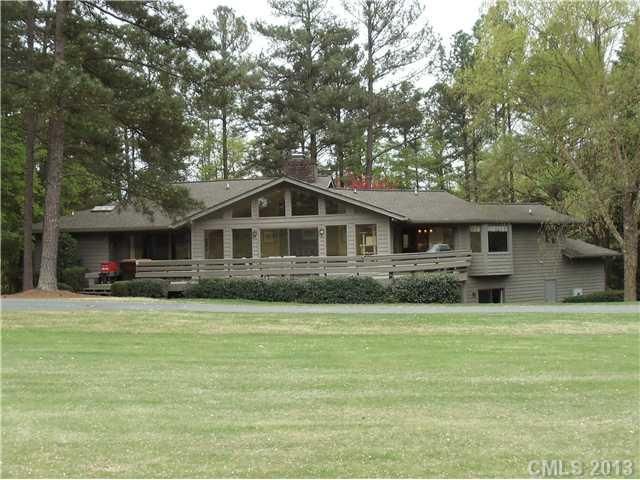 87 Heritage Dr, Lake Wylie, SC 29710