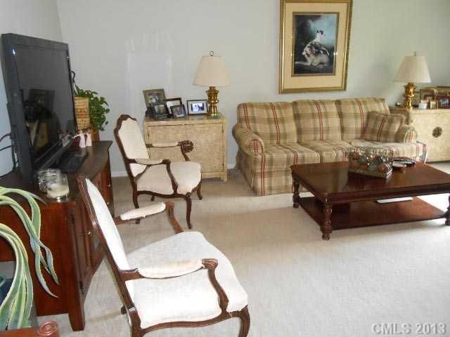 1207 Molokai Dr, Tega Cay, SC 29708