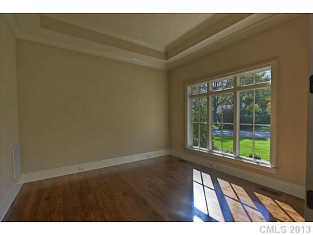 2215 Vernon Dr #B, Charlotte, NC 28211