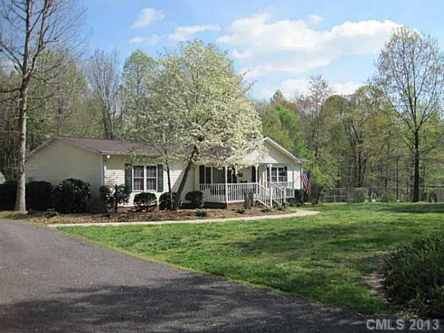 145 Summertree Rd, Troutman, NC 28166