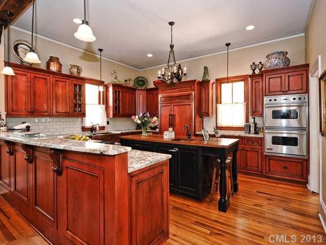 301 E Kingston Ave, Charlotte, NC 28203