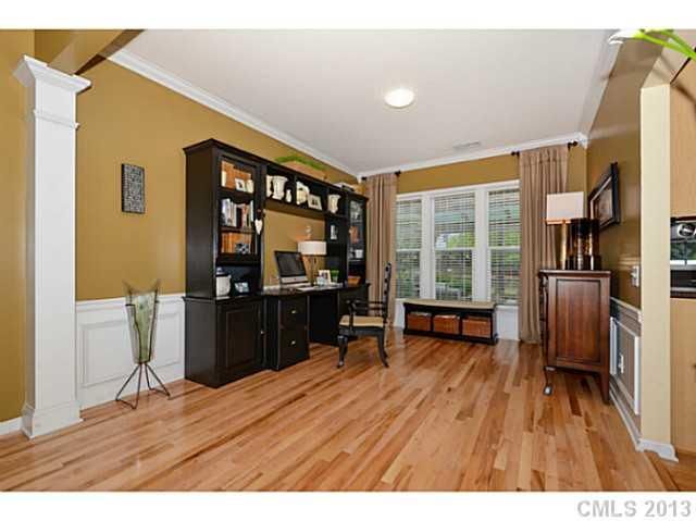 11010 Maplehurst Dr, Charlotte, NC 28277