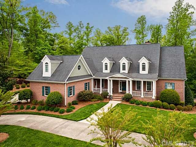 2617 Mt Isle Harbor Dr, Charlotte, NC 28214