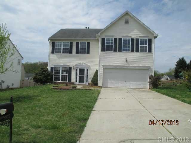 5822 SW Dove Point Dr, Concord, NC 28025