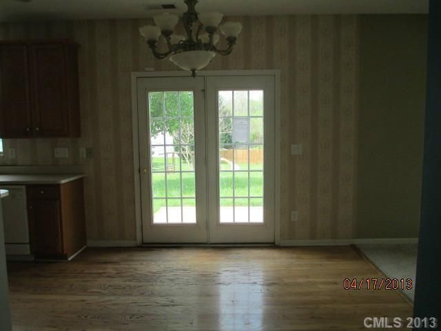 5822 SW Dove Point Dr, Concord, NC 28025