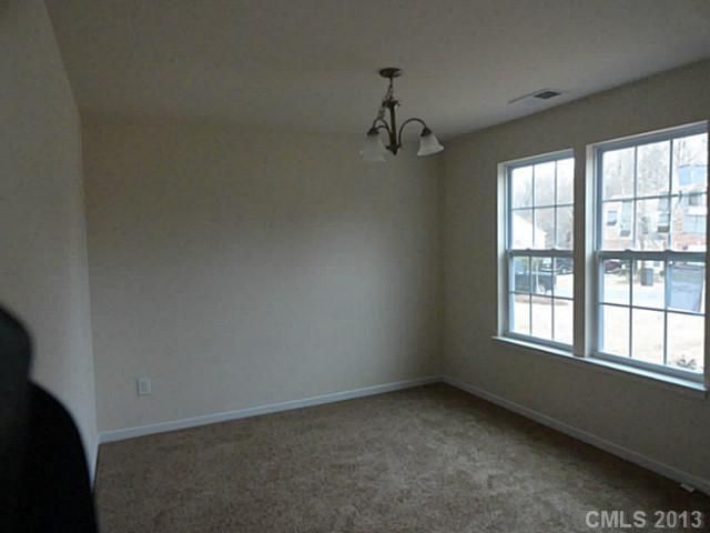 11216 Chastain Parc Dr, Charlotte, NC 28216