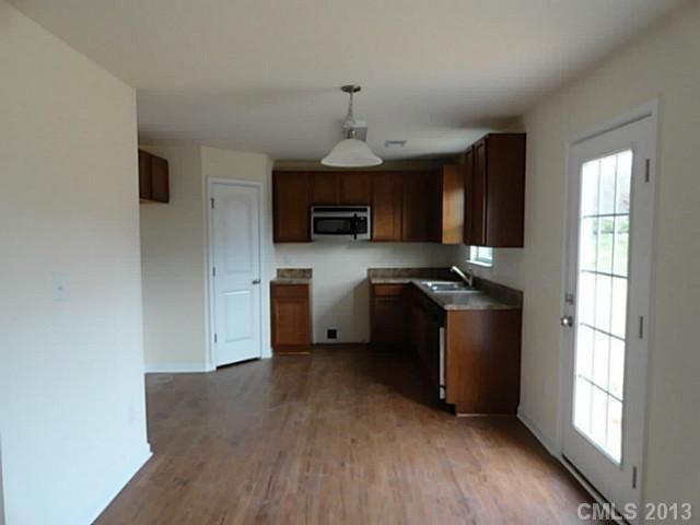 11216 Chastain Parc Dr, Charlotte, NC 28216