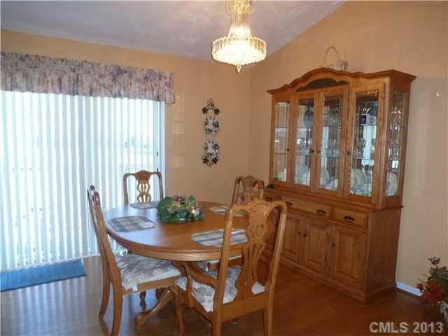 120 Grainger Ln, Statesville, NC 28625
