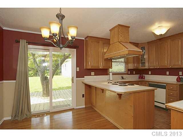 5232 Milford Rd, Charlotte, NC 28210
