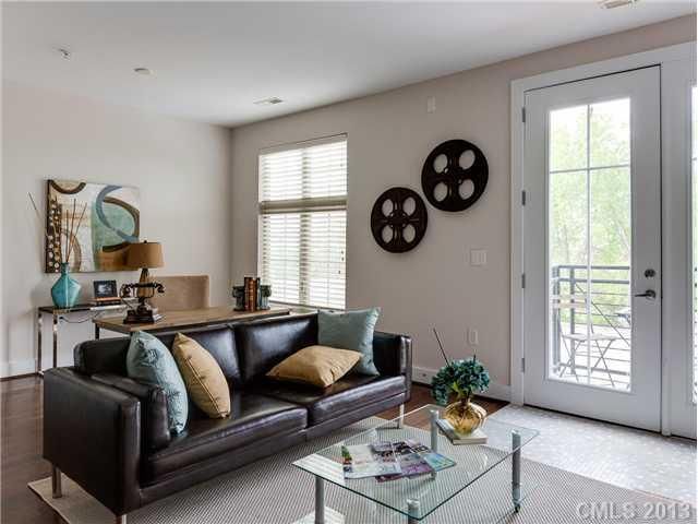 1101 1st St #312, Charlotte, NC 28202