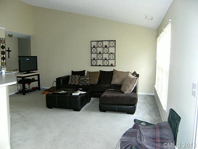 11031 Gold Pan Rd, Charlotte, NC 28215