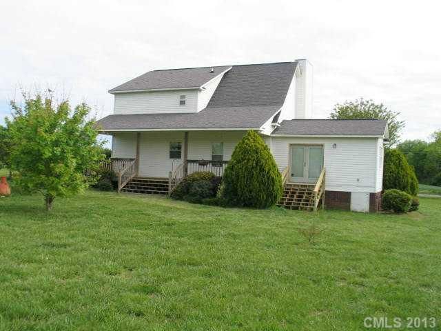 2804 Landsford Rd, Marshville, NC 28103