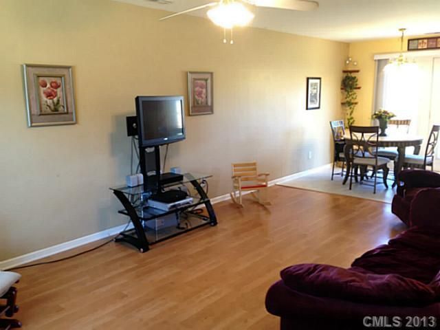 1129 Ametrine Ln, Dallas, NC 28034