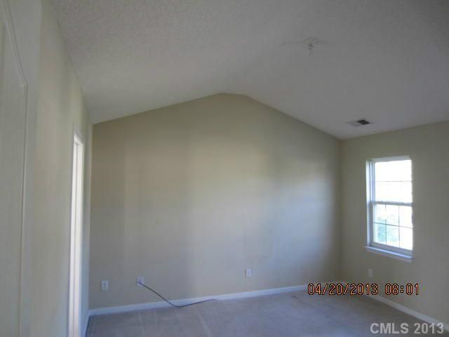 2203 Meadecroft Rd, Charlotte, NC 28214
