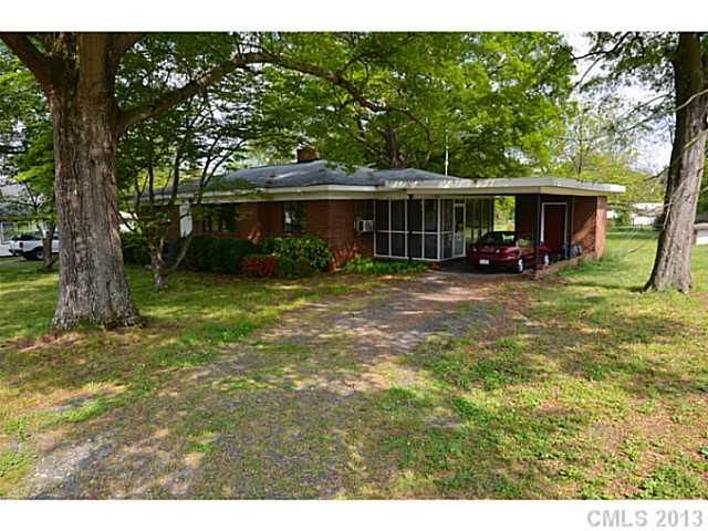 81 SW Roberta Rd, Concord, NC 28027