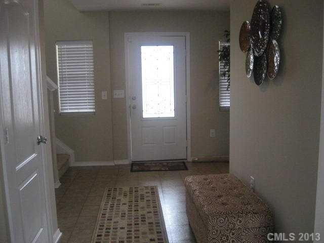 806 Risburg Ln, Charlotte, NC 28262