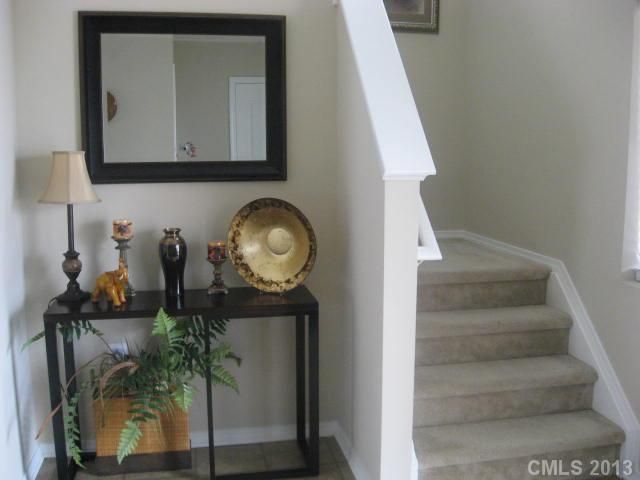 806 Risburg Ln, Charlotte, NC 28262