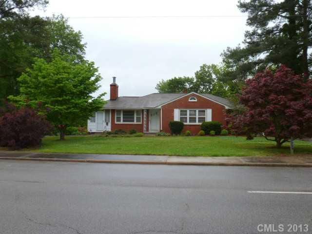 803 W Meeting St, Lancaster, SC 29720