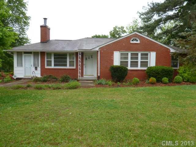 803 W Meeting St, Lancaster, SC 29720