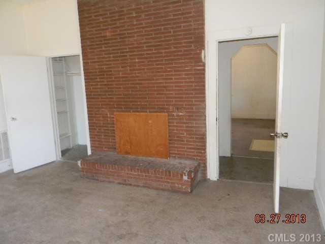 103 S Liberty St, Gastonia, NC 28052
