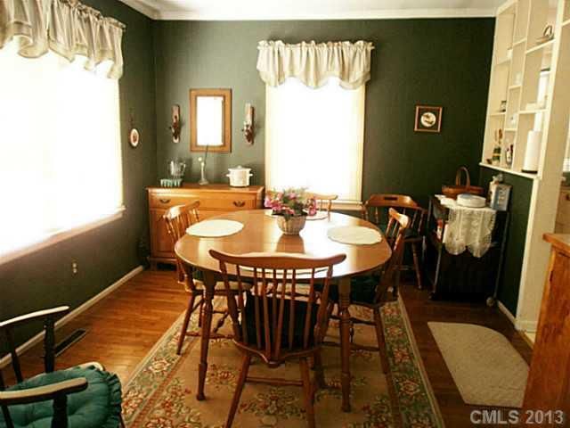 1231 W Chronicle Rd, Gastonia, NC 28052
