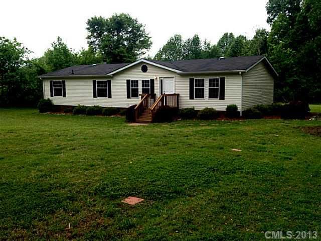 1010 Testament Trl, Mount Holly, NC 28120