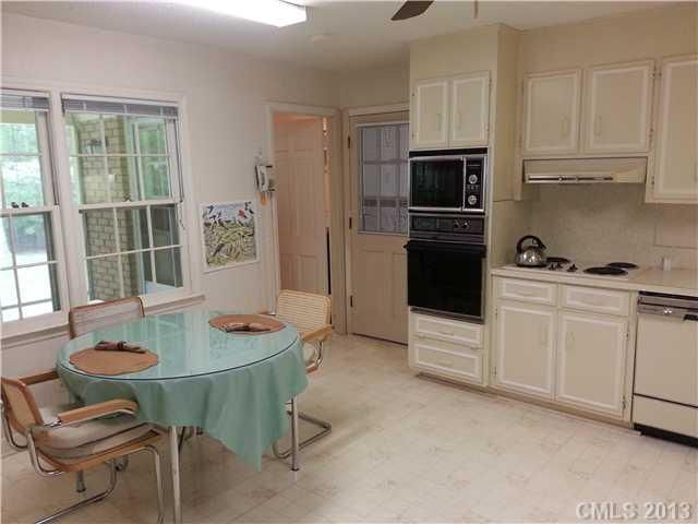 628 Brandy Ct, Weddington, NC 28173