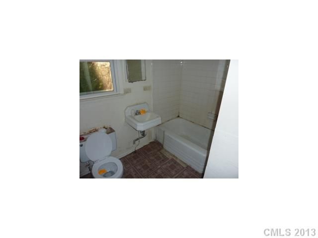 1515 Wickham Ln, Charlotte, NC 28208