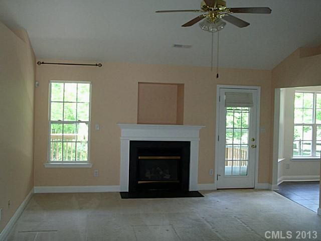 454 Doves Crest Ct, Stanley, NC 28164