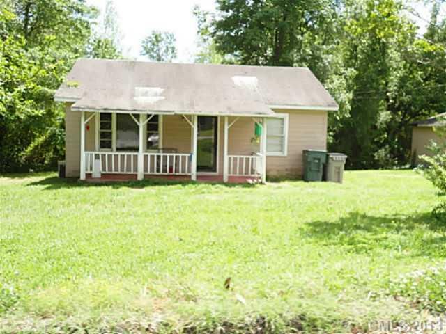 2525 Amber Crest Dr, Gastonia, NC 28052