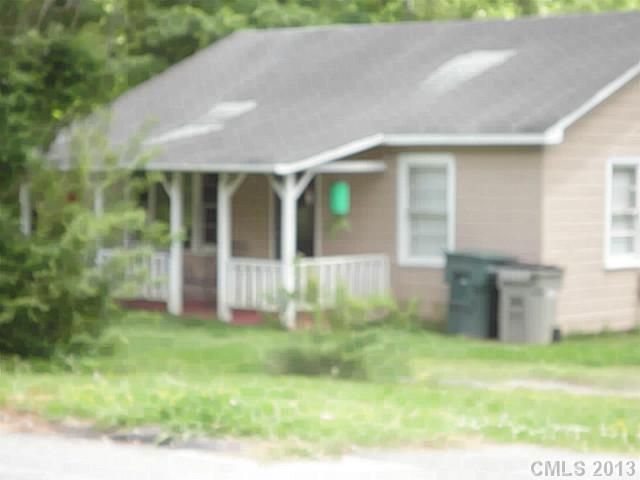 2525 Amber Crest Dr, Gastonia, NC 28052