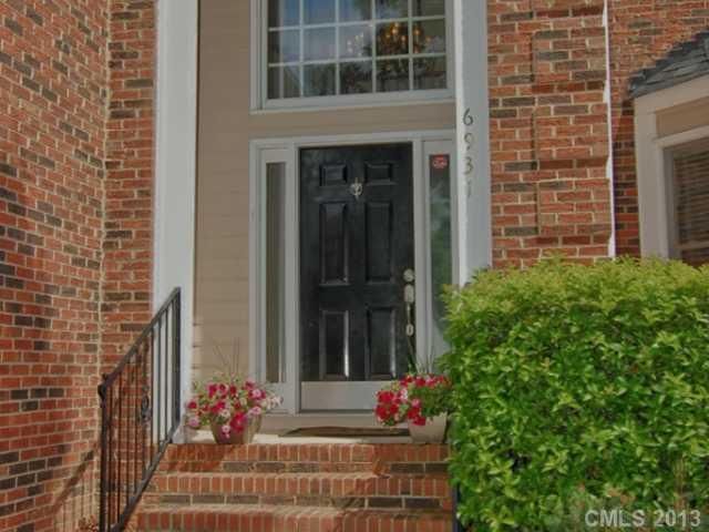 6931 Elmstone Dr, Charlotte, NC 28277