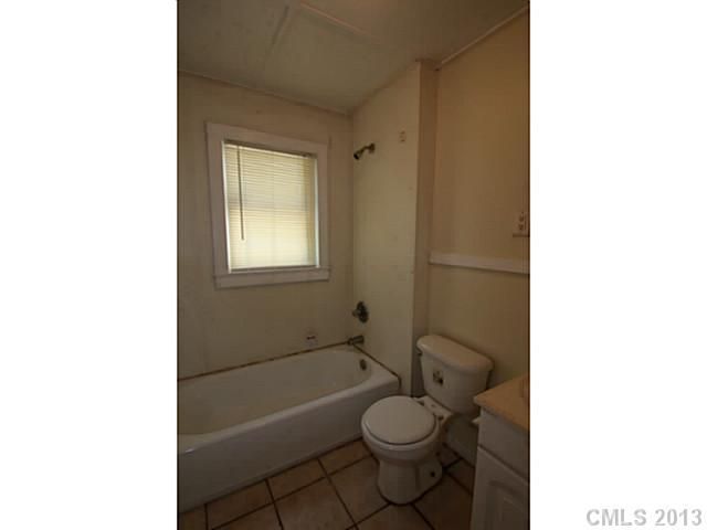 425 Alpha St, Charlotte, NC 28205