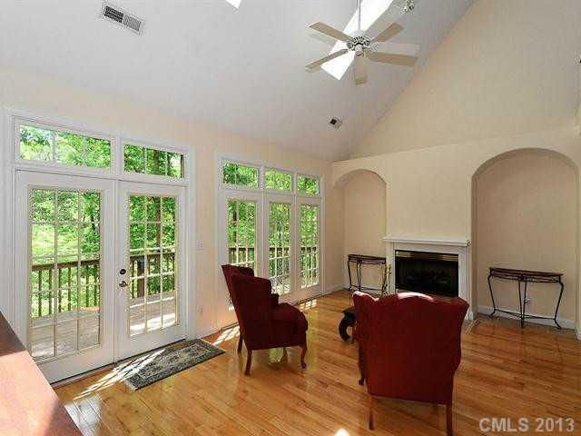 11087 Deep Cove Dr, Tega Cay, SC 29708